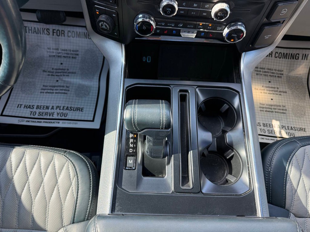 Ford F-150 Vehicle Full-screen Gallery Image 30