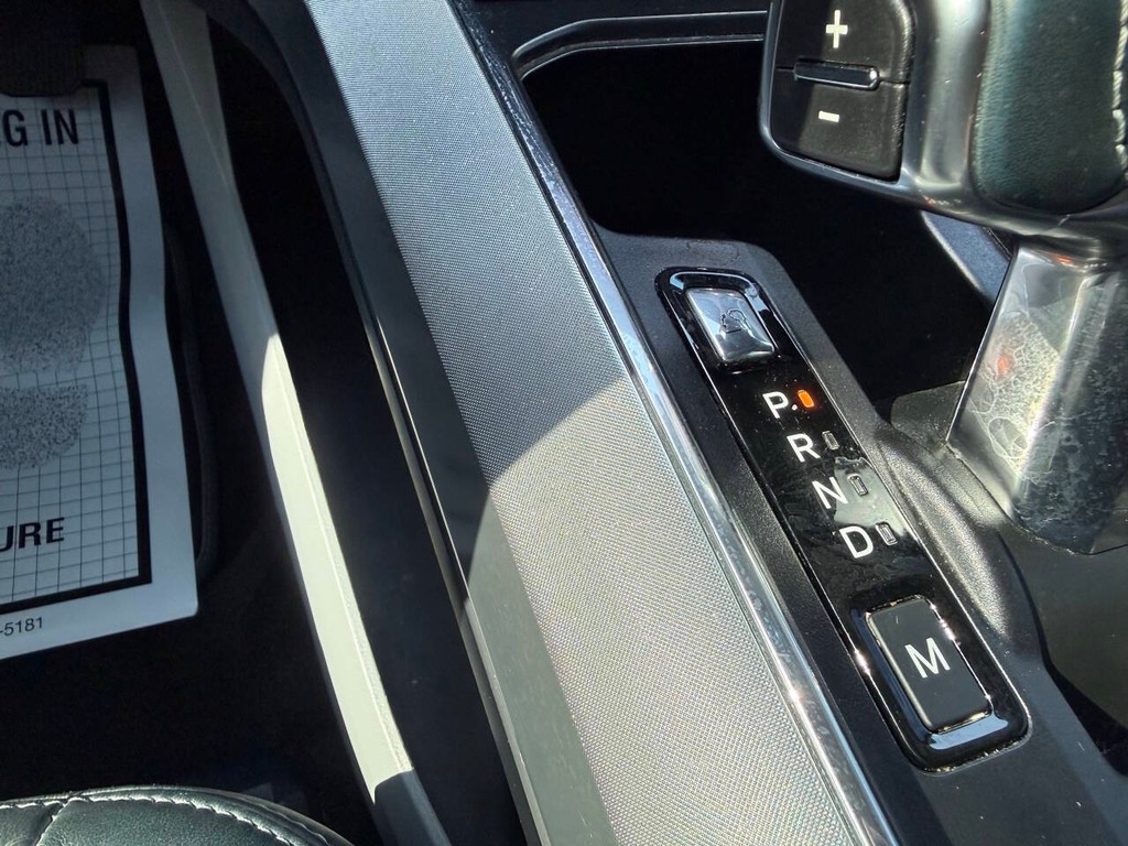 Ford F-150 Vehicle Full-screen Gallery Image 31