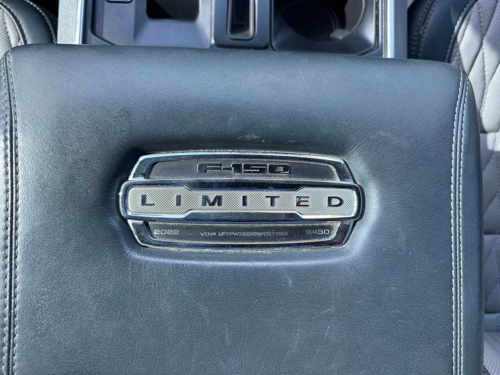 Ford F-150 Vehicle Full-screen Gallery Image 36