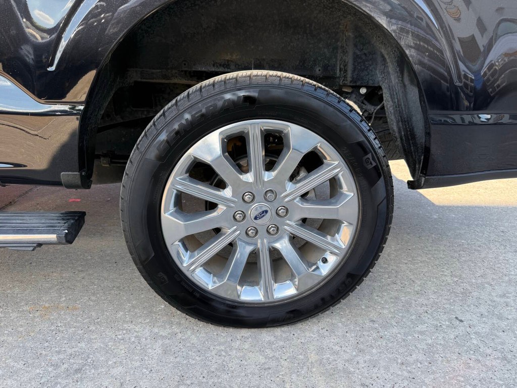 Ford F-150 Vehicle Full-screen Gallery Image 40