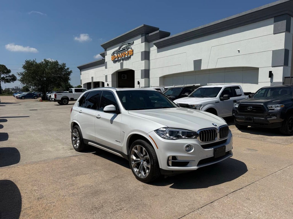 BMW X5 Vehicle Full-screen Gallery Image 02
