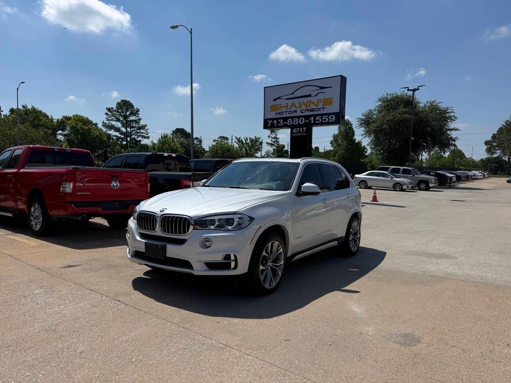BMW X5 Vehicle Full-screen Gallery Image 03