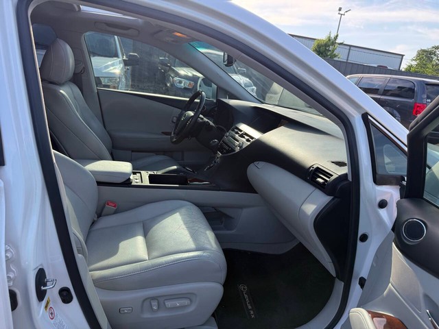 Lexus RX 350 Vehicle Full-screen Gallery Image 10