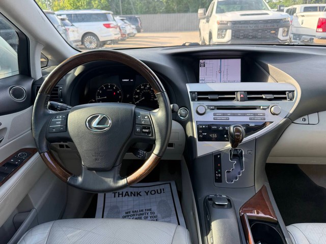 Lexus RX 350 Vehicle Full-screen Gallery Image 21