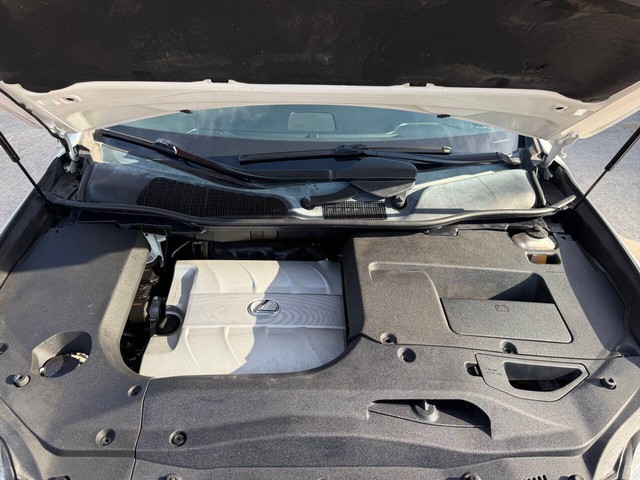 Lexus RX 350 Vehicle Full-screen Gallery Image 35