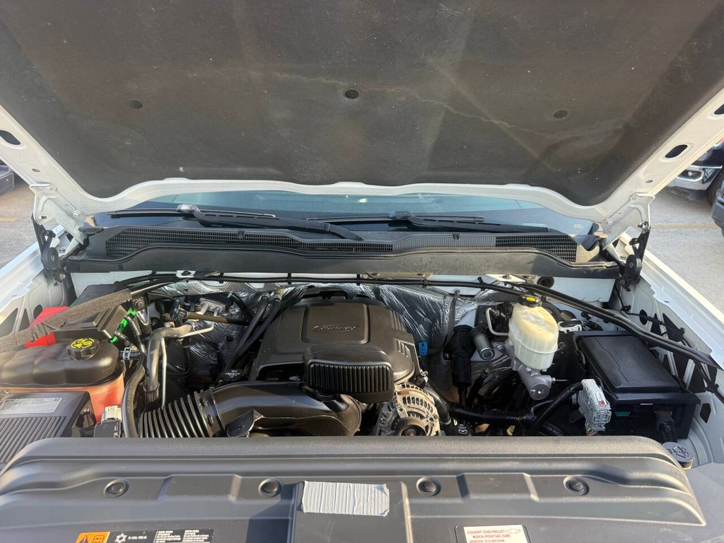 Chevrolet Silverado 2500HD Vehicle Full-screen Gallery Image 33