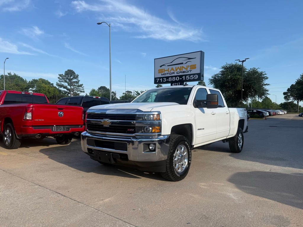 Chevrolet Silverado 2500HD Vehicle Full-screen Gallery Image 42