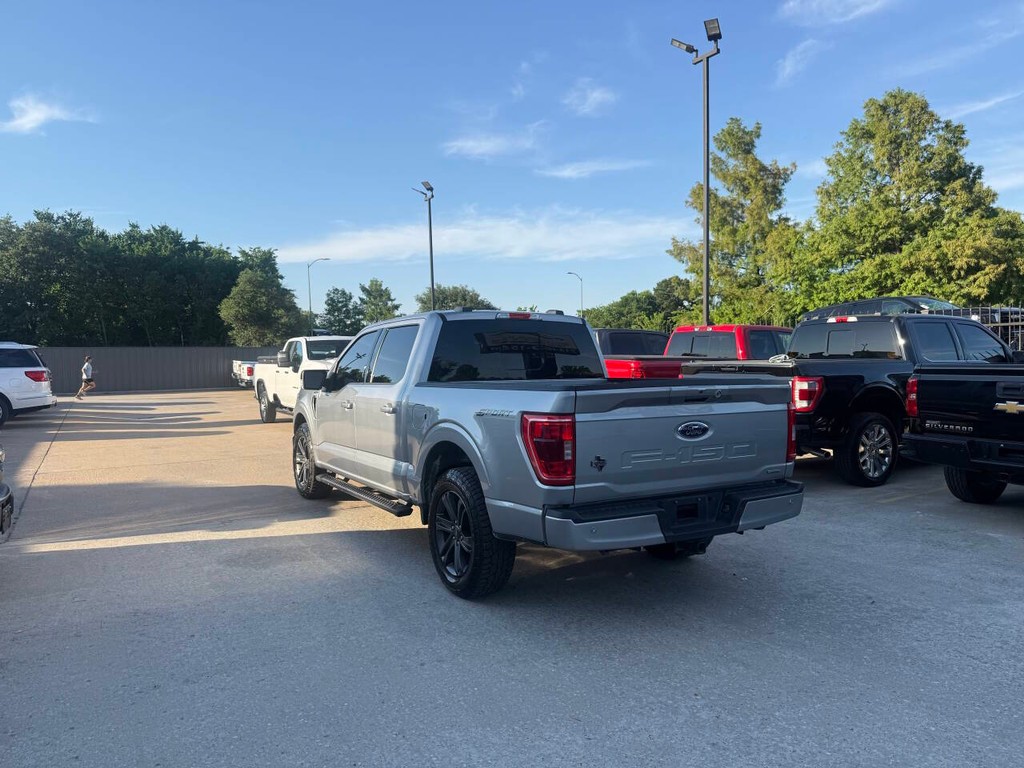 Ford F-150 Vehicle Full-screen Gallery Image 04
