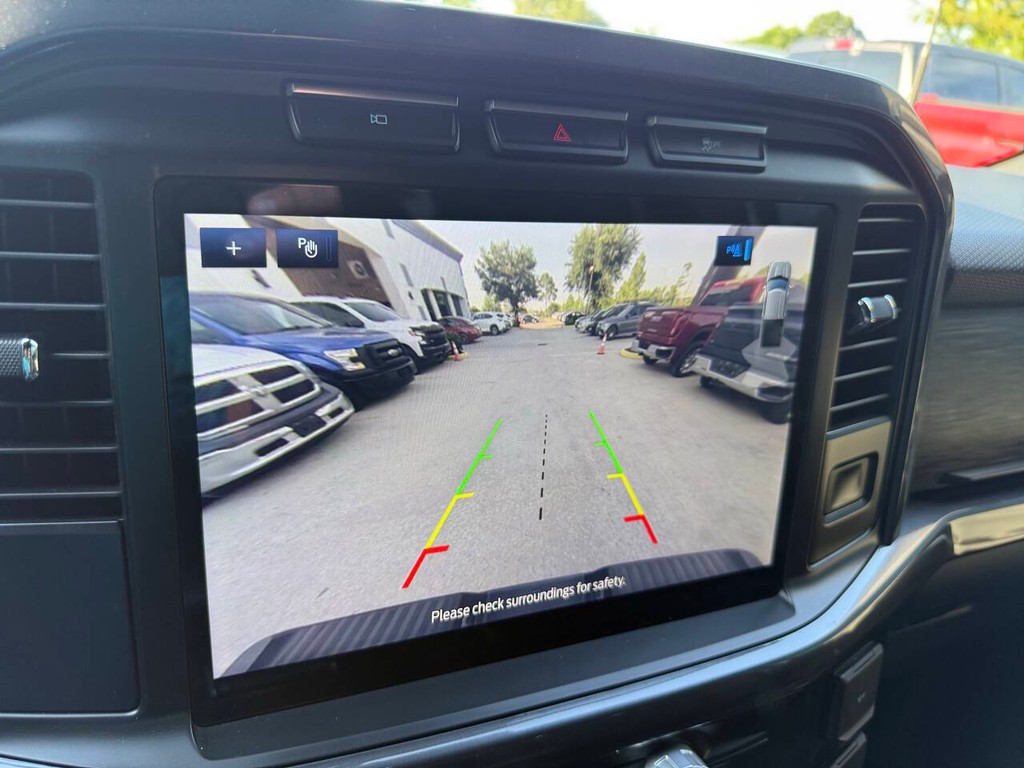 Ford F-150 Vehicle Full-screen Gallery Image 27