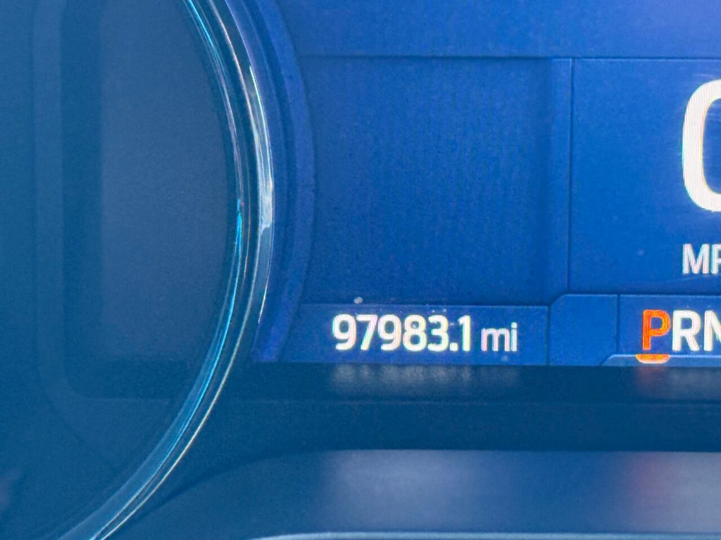 Ford F-150 Vehicle Full-screen Gallery Image 32