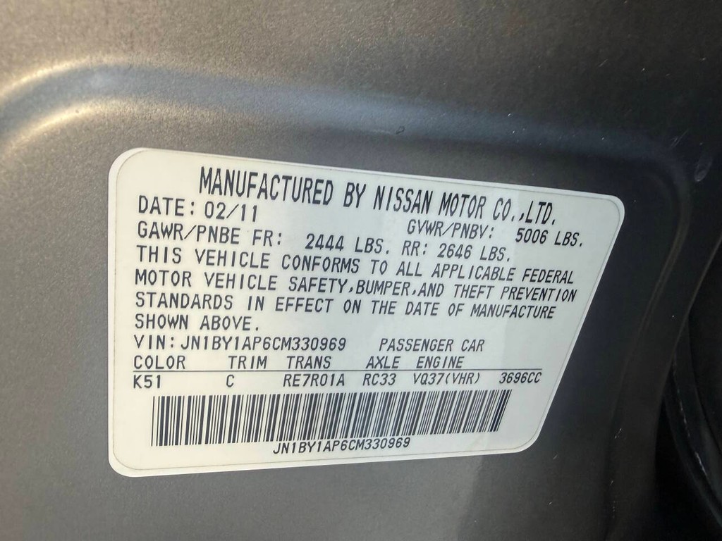 INFINITI M37 Vehicle Full-screen Gallery Image 34
