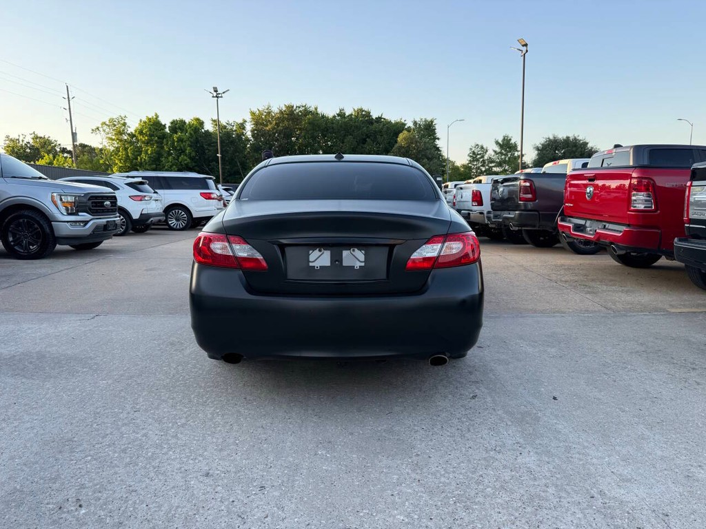 INFINITI M37 Vehicle Full-screen Gallery Image 38