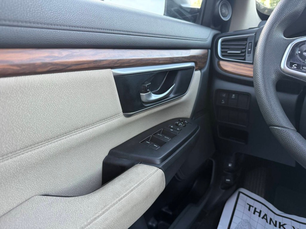 Honda CR-V Vehicle Full-screen Gallery Image 29
