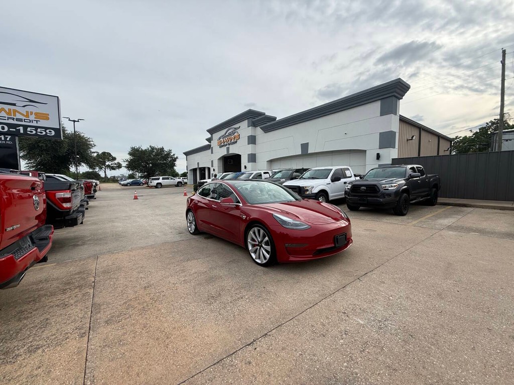 Tesla Model 3 Vehicle Full-screen Gallery Image 42
