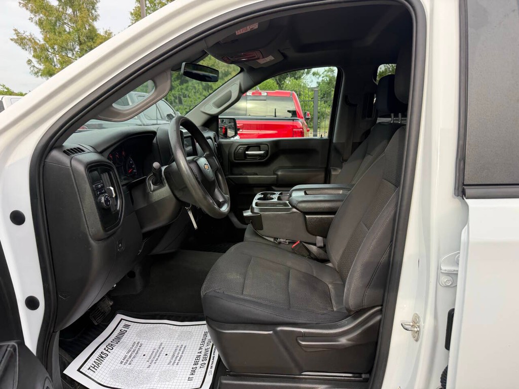 Chevrolet Silverado 1500 Limited Vehicle Full-screen Gallery Image 07
