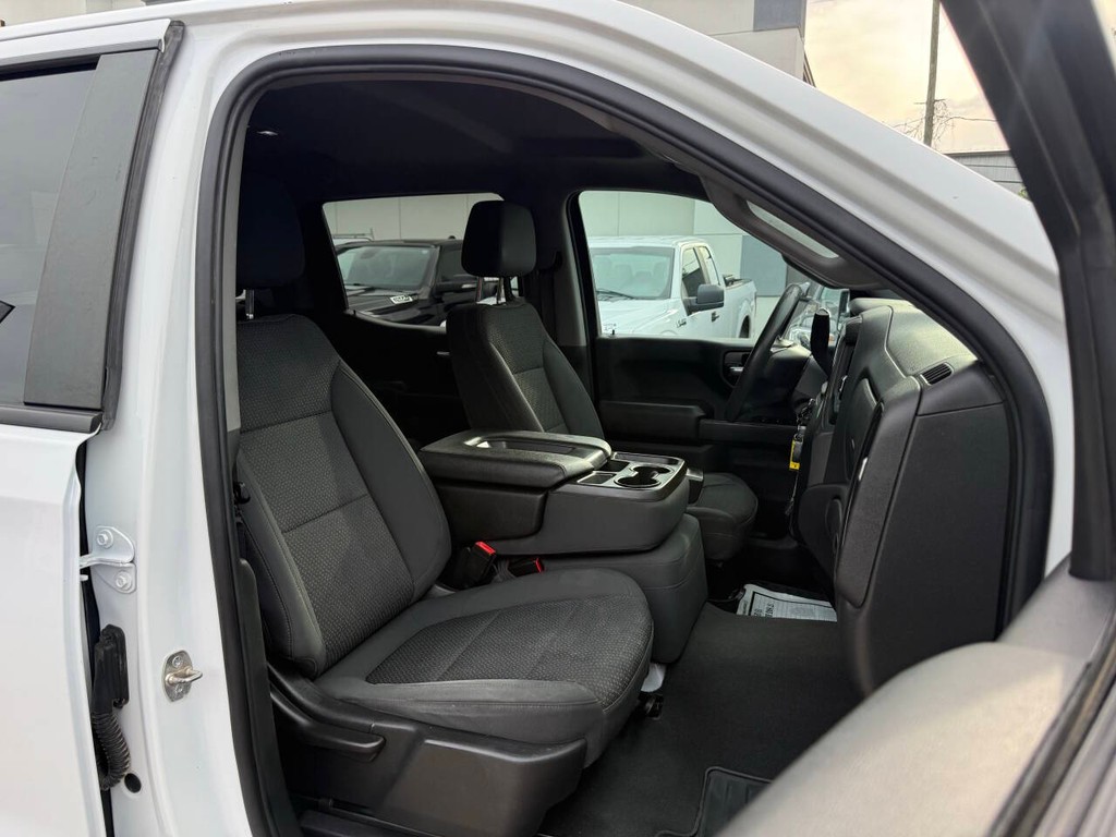 Chevrolet Silverado 1500 Limited Vehicle Full-screen Gallery Image 10