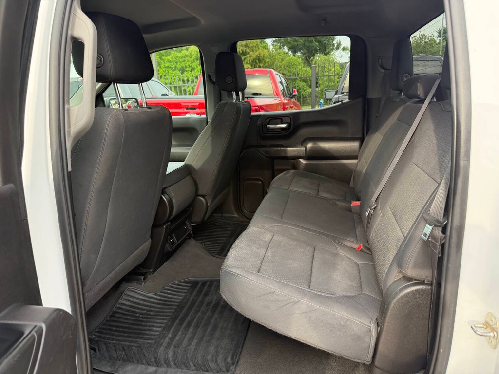 Chevrolet Silverado 1500 Limited Vehicle Full-screen Gallery Image 13