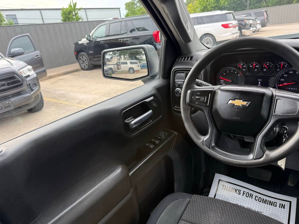 Chevrolet Silverado 1500 Limited Vehicle Full-screen Gallery Image 19