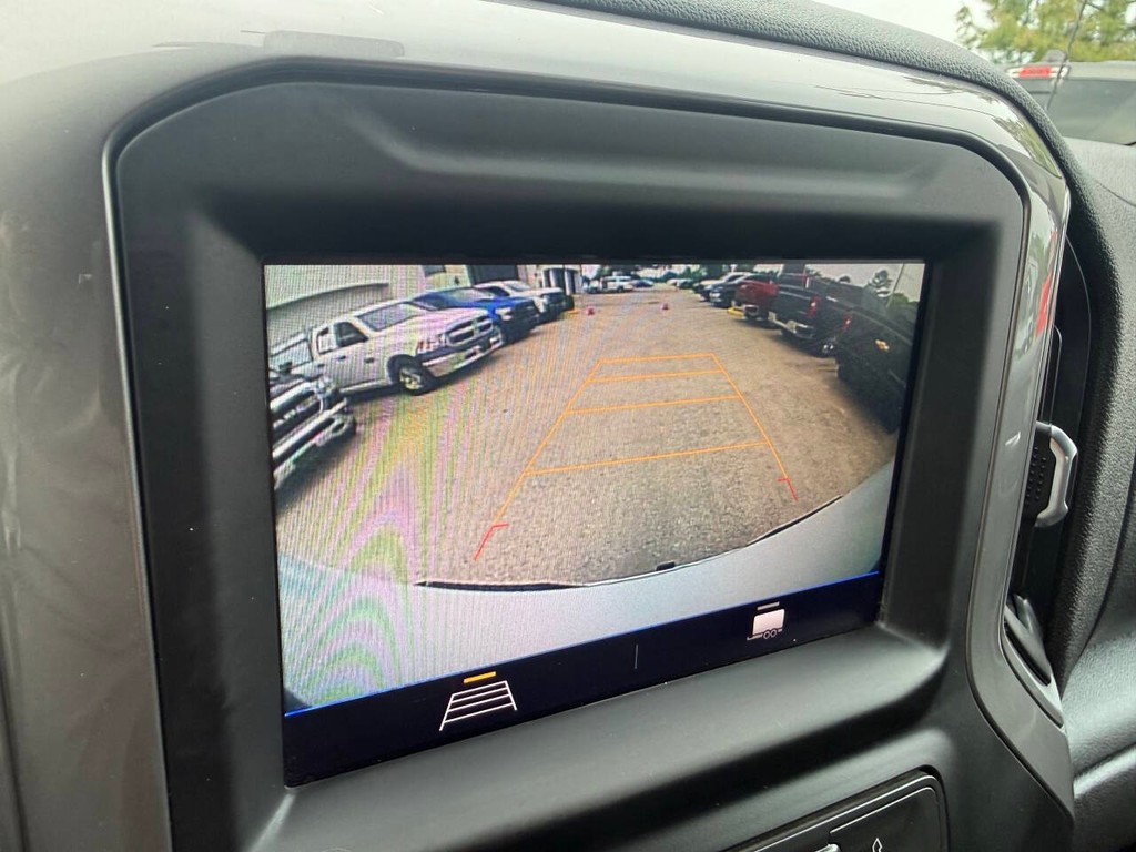 Chevrolet Silverado 1500 Limited Vehicle Full-screen Gallery Image 26