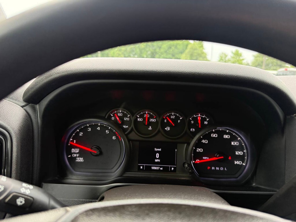 Chevrolet Silverado 1500 Limited Vehicle Full-screen Gallery Image 31