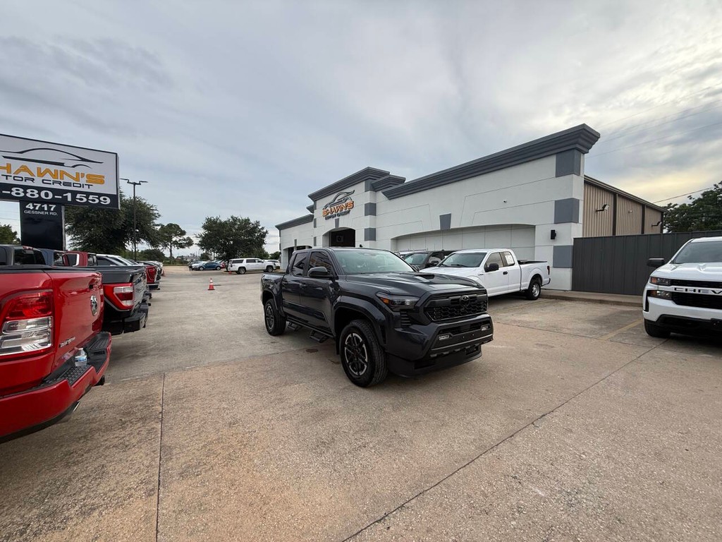 Toyota Tacoma Vehicle Full-screen Gallery Image 42