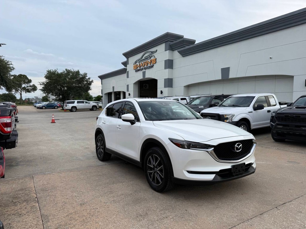 Mazda CX-5 Vehicle Full-screen Gallery Image 02