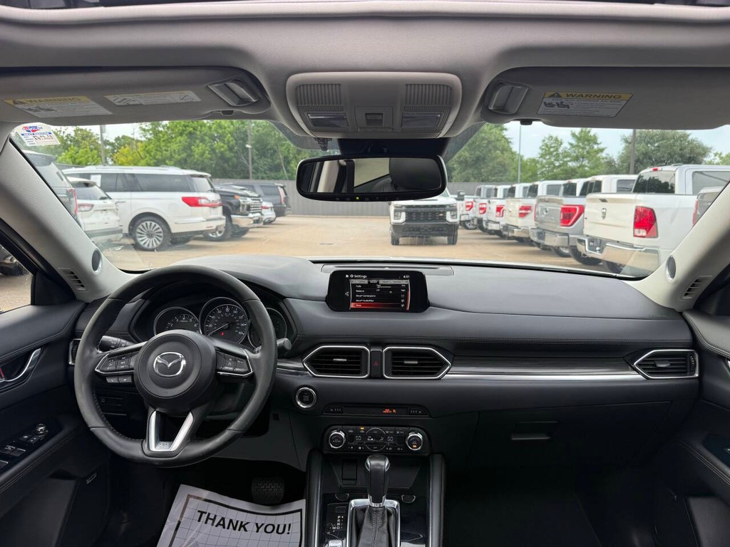 Mazda CX-5 Vehicle Full-screen Gallery Image 17