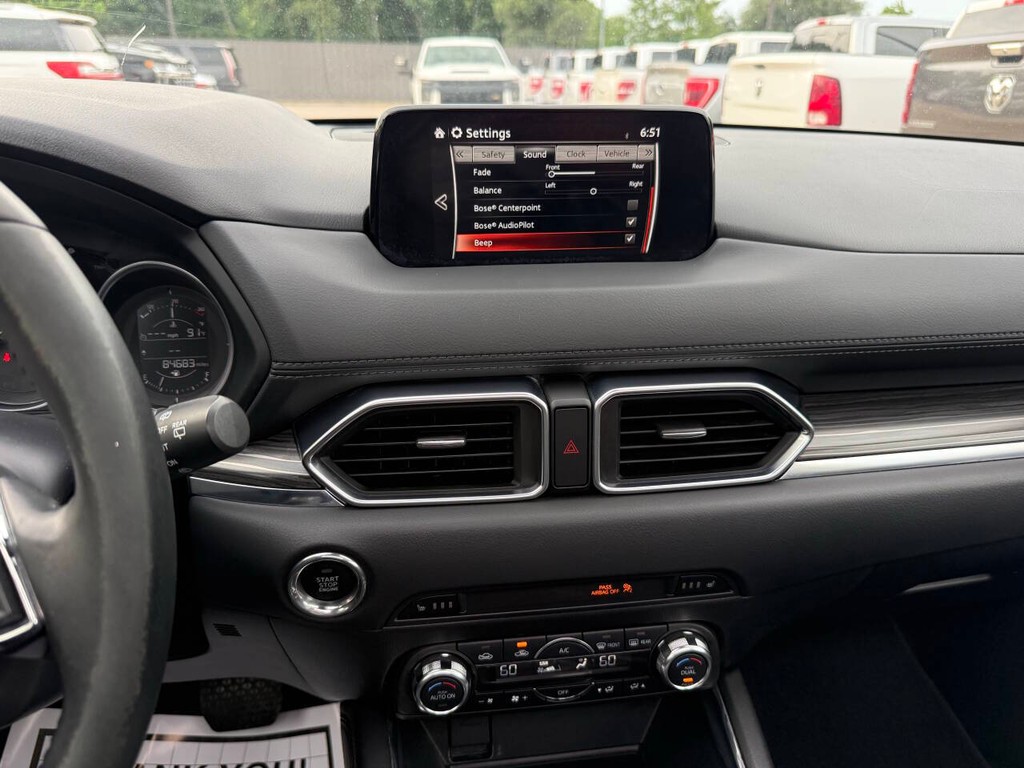 Mazda CX-5 Vehicle Full-screen Gallery Image 24