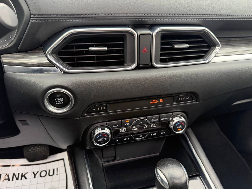 Mazda CX-5 Vehicle Full-screen Gallery Image 27