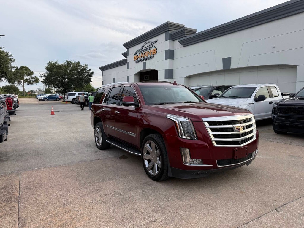 Cadillac Escalade Vehicle Full-screen Gallery Image 44