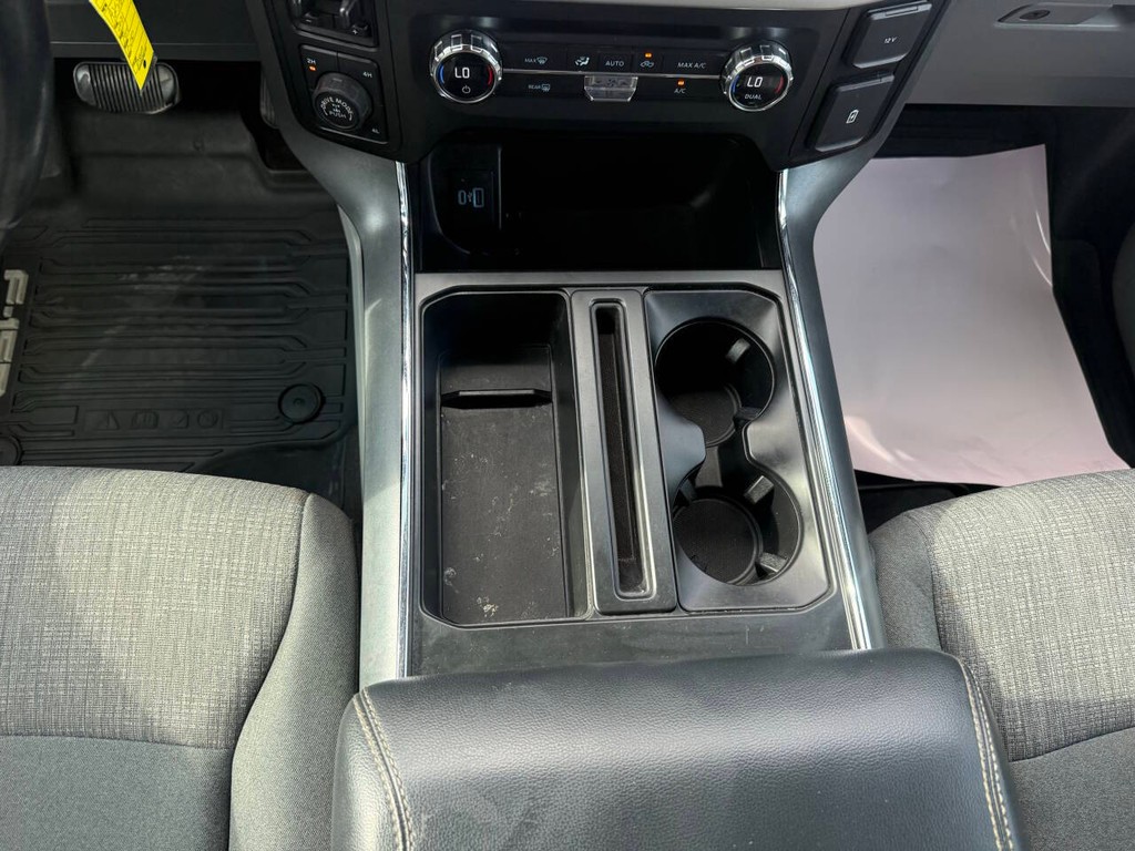 Ford F-150 Vehicle Full-screen Gallery Image 29