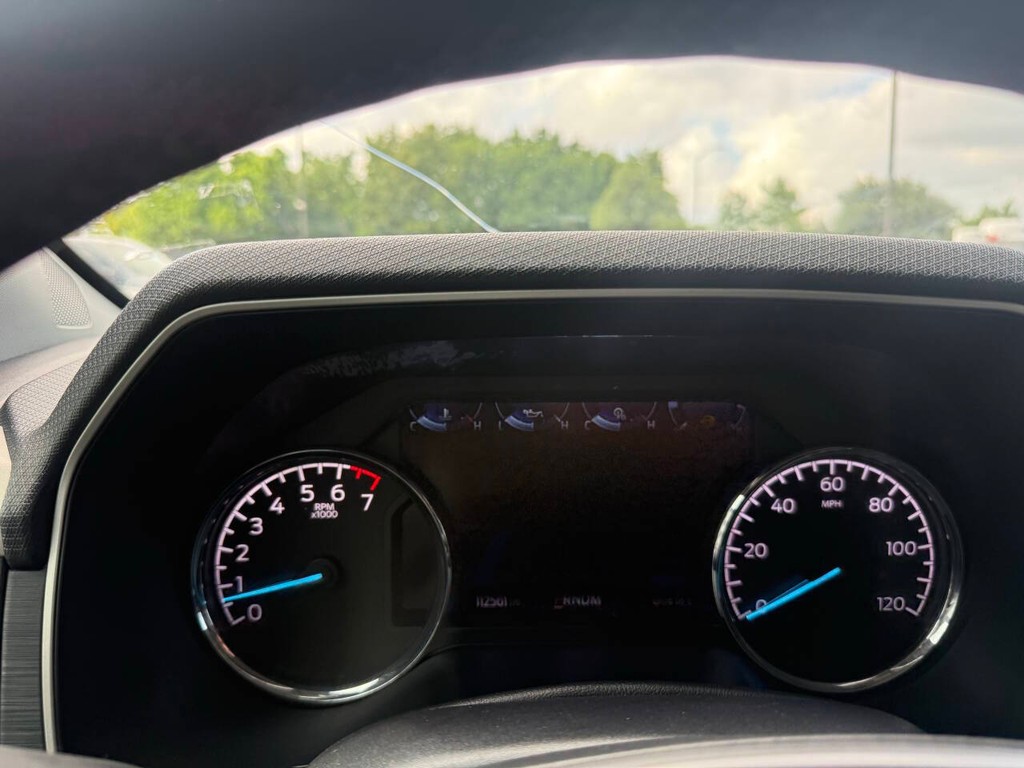Ford F-150 Vehicle Full-screen Gallery Image 31