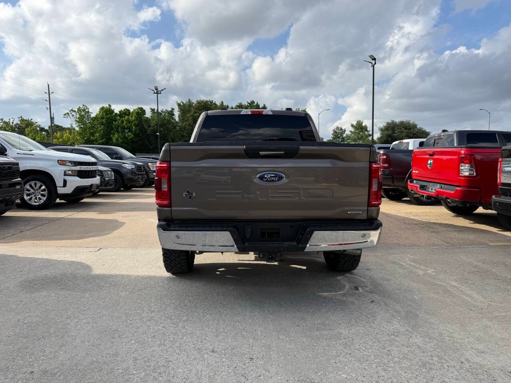 Ford F-150 Vehicle Full-screen Gallery Image 39