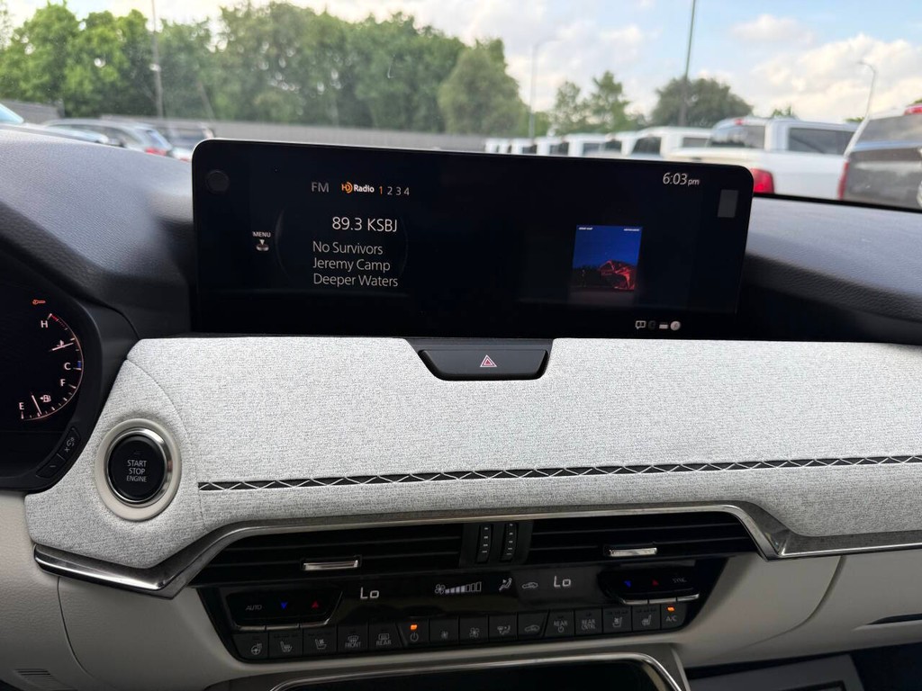 Mazda CX-90 Vehicle Full-screen Gallery Image 27