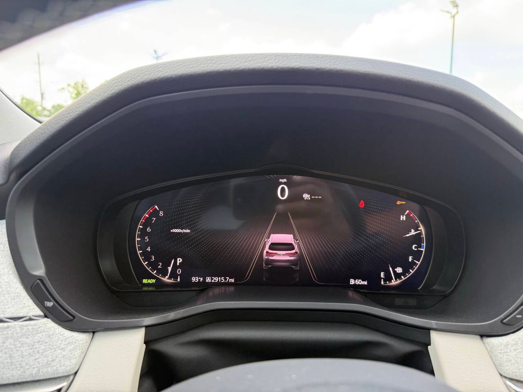 Mazda CX-90 Vehicle Full-screen Gallery Image 35