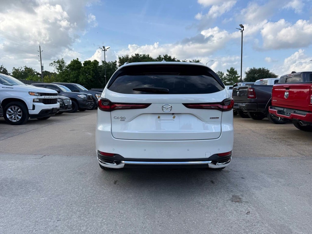 Mazda CX-90 Vehicle Full-screen Gallery Image 42