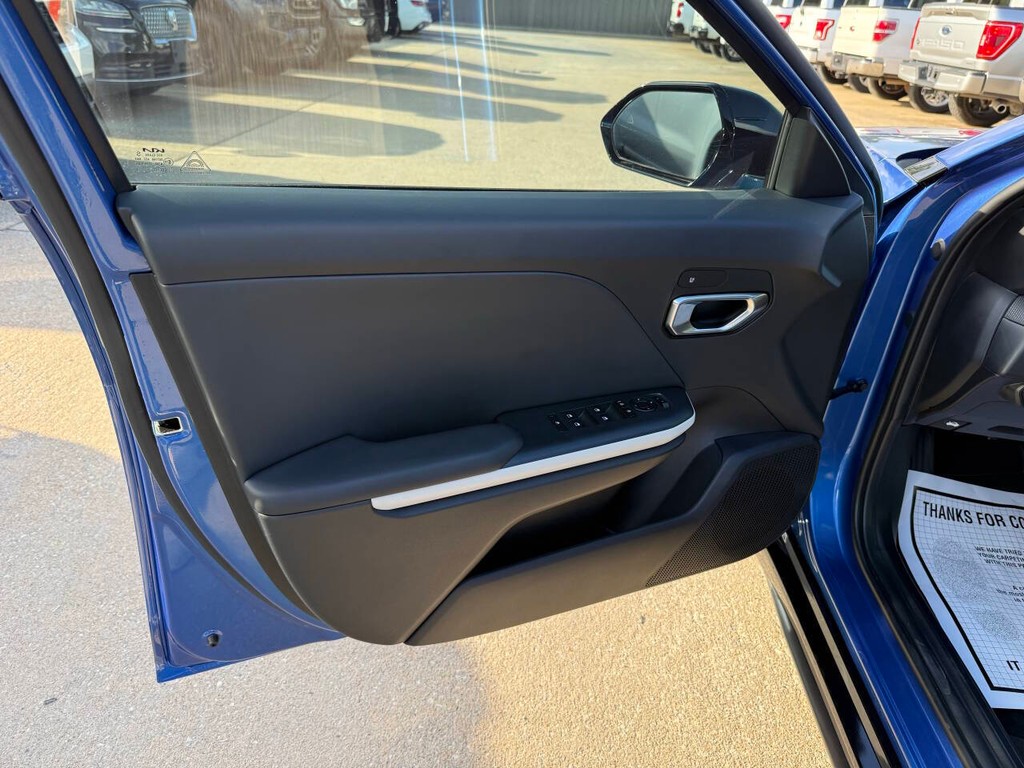 Kia K4 Vehicle Full-screen Gallery Image 08