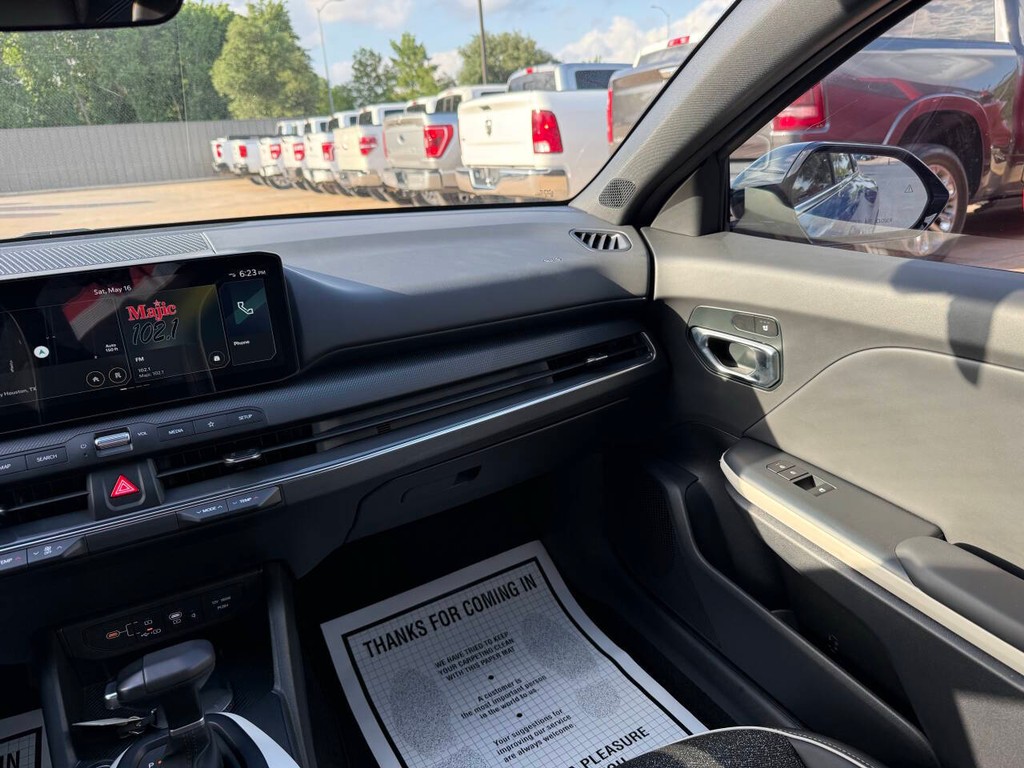 Kia K4 Vehicle Full-screen Gallery Image 20