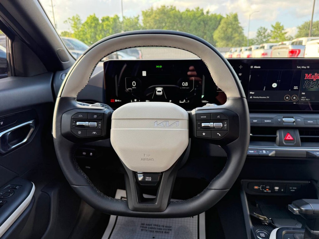 Kia K4 Vehicle Full-screen Gallery Image 22