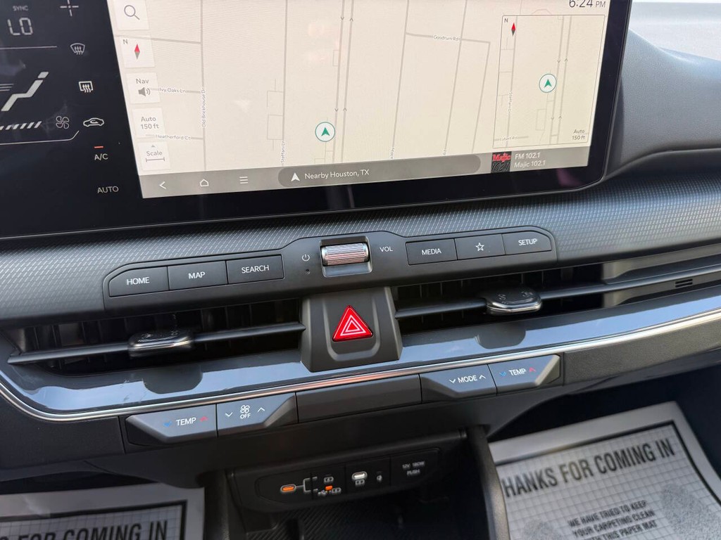 Kia K4 Vehicle Full-screen Gallery Image 27