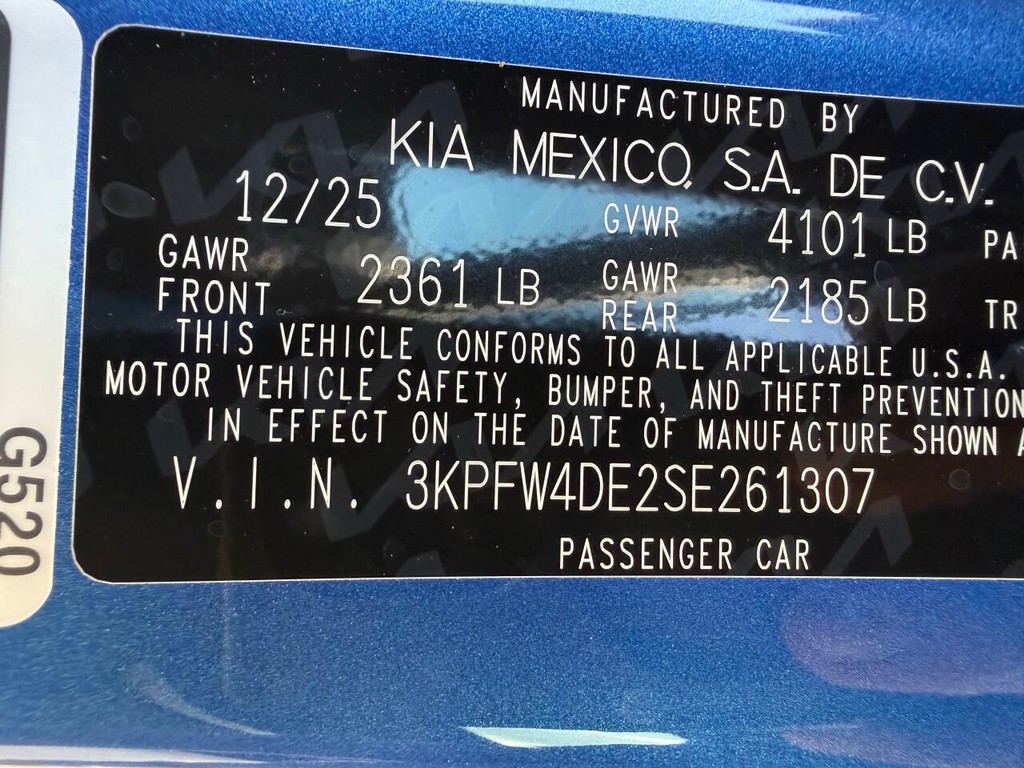 Kia K4 Vehicle Full-screen Gallery Image 33