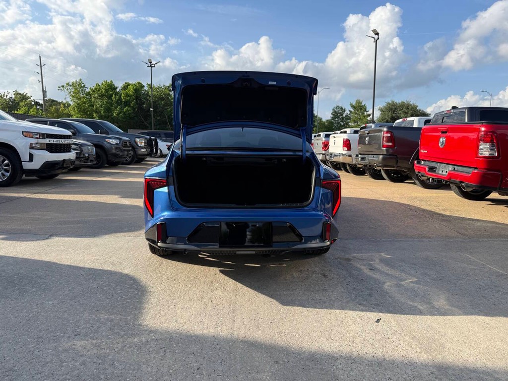 Kia K4 Vehicle Full-screen Gallery Image 36