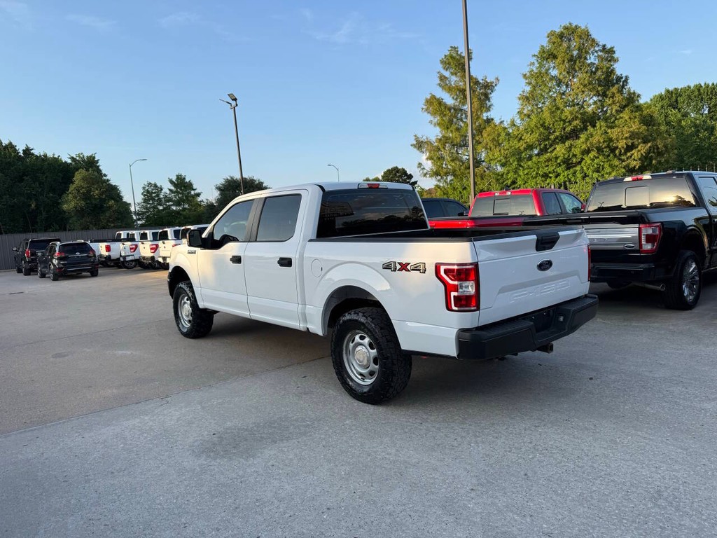 Ford F-150 Vehicle Full-screen Gallery Image 04