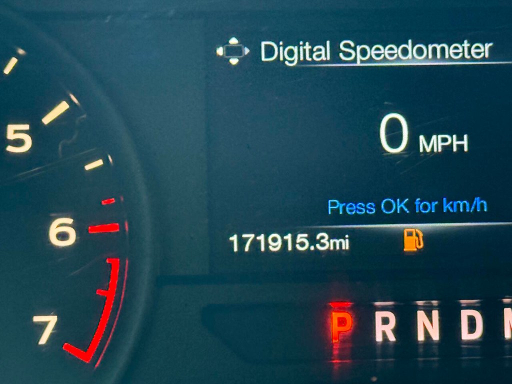 Ford F-150 Vehicle Full-screen Gallery Image 33