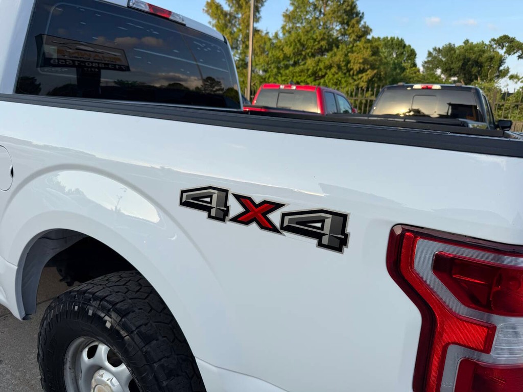 Ford F-150 Vehicle Full-screen Gallery Image 38