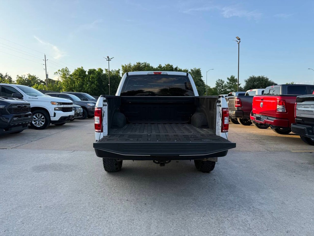 Ford F-150 Vehicle Full-screen Gallery Image 39
