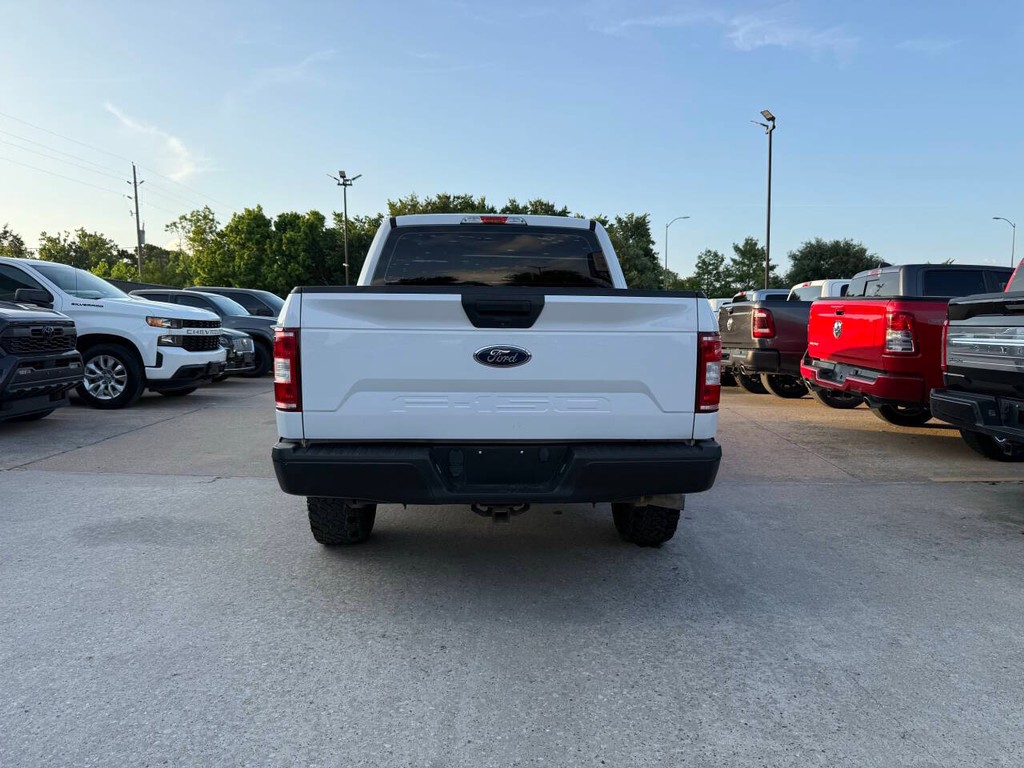 Ford F-150 Vehicle Full-screen Gallery Image 40