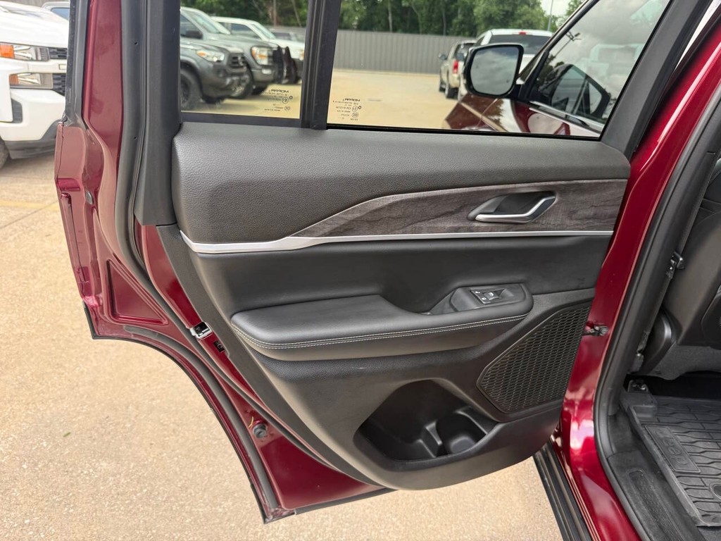 Jeep Grand Cherokee Vehicle Full-screen Gallery Image 14
