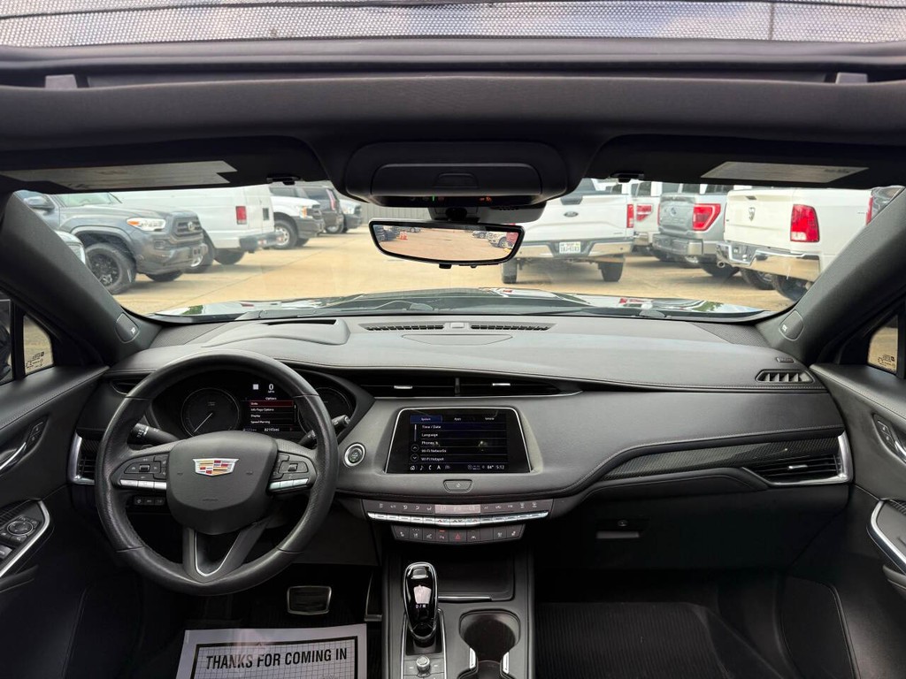 Cadillac XT4 Vehicle Full-screen Gallery Image 17