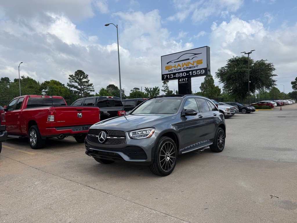 Mercedes-Benz GLC Vehicle Full-screen Gallery Image 43